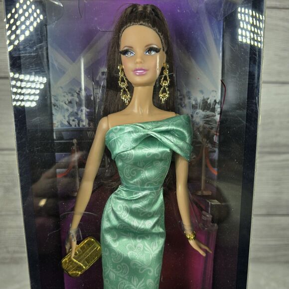 BARBIE VTG Y2K The Look Barbie Doll Red Carpet Collectors Black Label 2013 NEW - Picture 2 of 6
